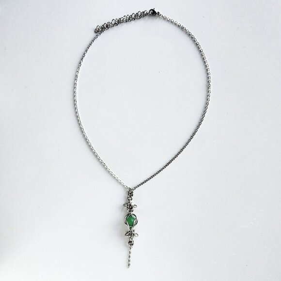Vintage green and silver rosary necklace with a small silver chain ✦ goth witch - Picture 3 of 6